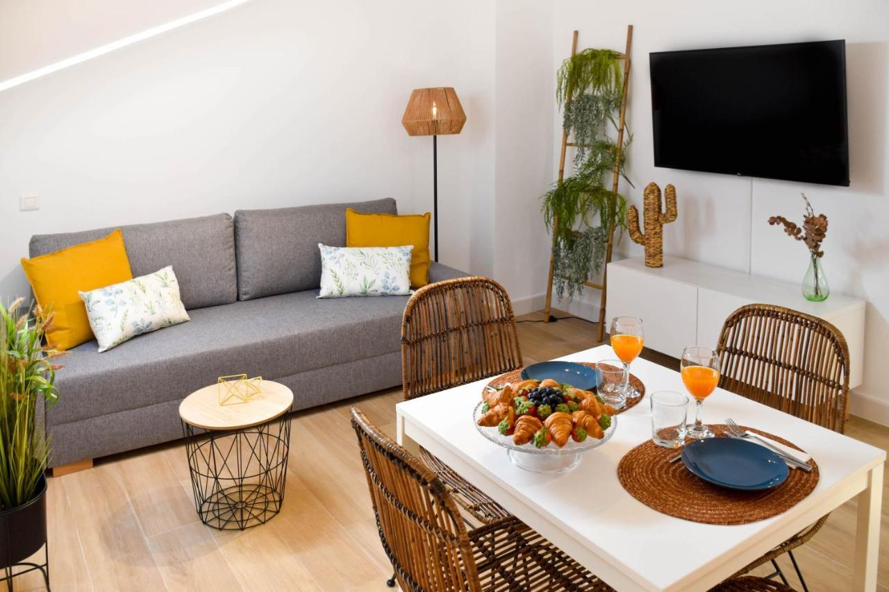 Holidays2Malaga Trinidad Renovated 1 Bedroom Penthouse Close To City Center エクステリア 写真
