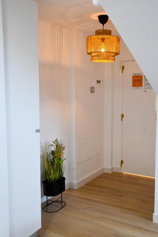 Holidays2Malaga Trinidad Renovated 1 Bedroom Penthouse Close To City Center エクステリア 写真