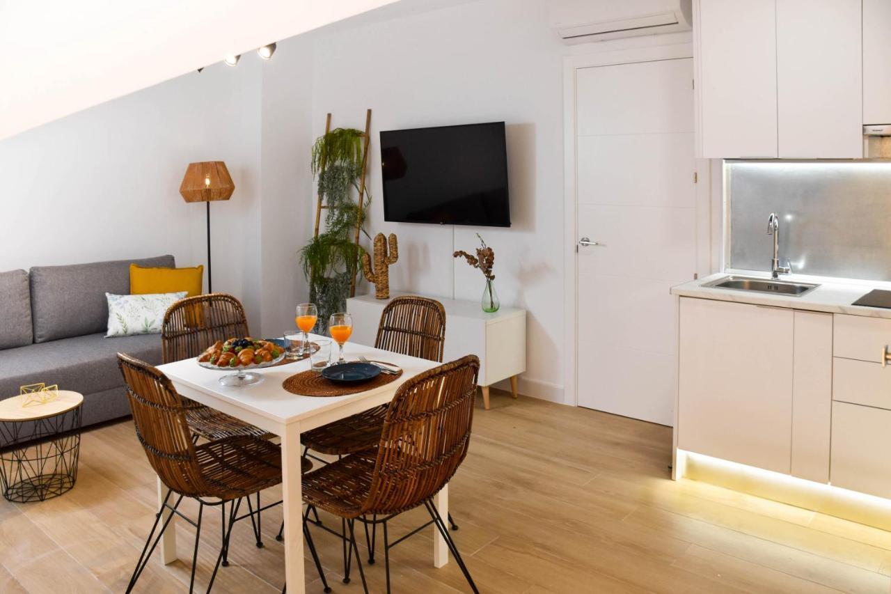 Holidays2Malaga Trinidad Renovated 1 Bedroom Penthouse Close To City Center エクステリア 写真